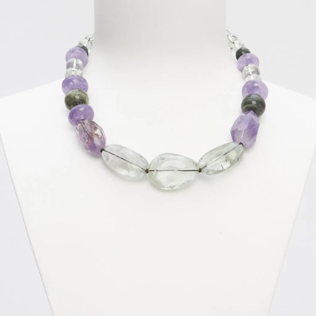 Ketting van amethist, lodoliet en salieagaat