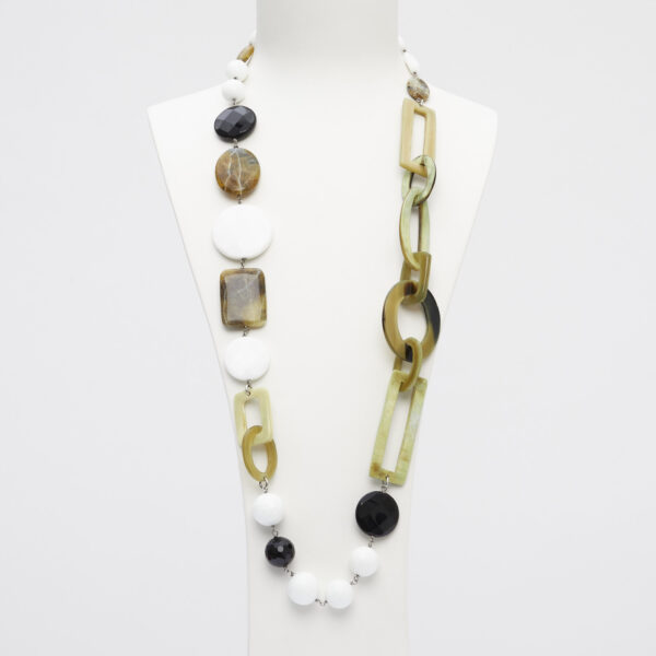Collana rilegata in Agata Bianca, Agata Nera e Grossularia