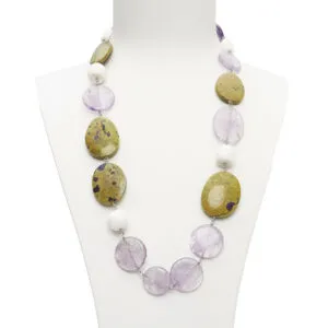 Collier moyen relié en Corail blanc, Améthyste et Stictite