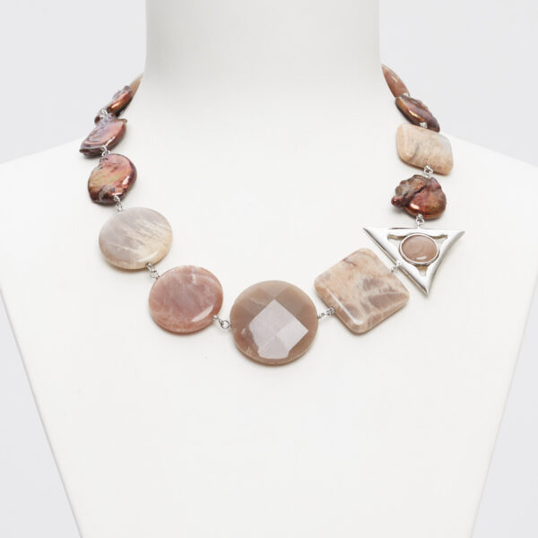 Collana in Pietra di Luna e Perle Piatte