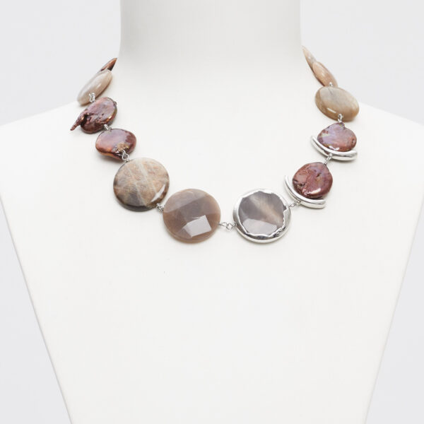 Collana in Pietra di Luna e Perle Piatte