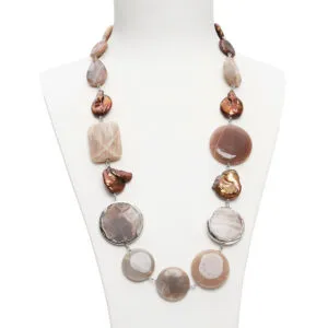Collana in Pietra di Luna e Perle Piatte