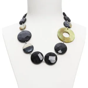 Collana in Occhio di Falco ed Agata Nera, con Corno