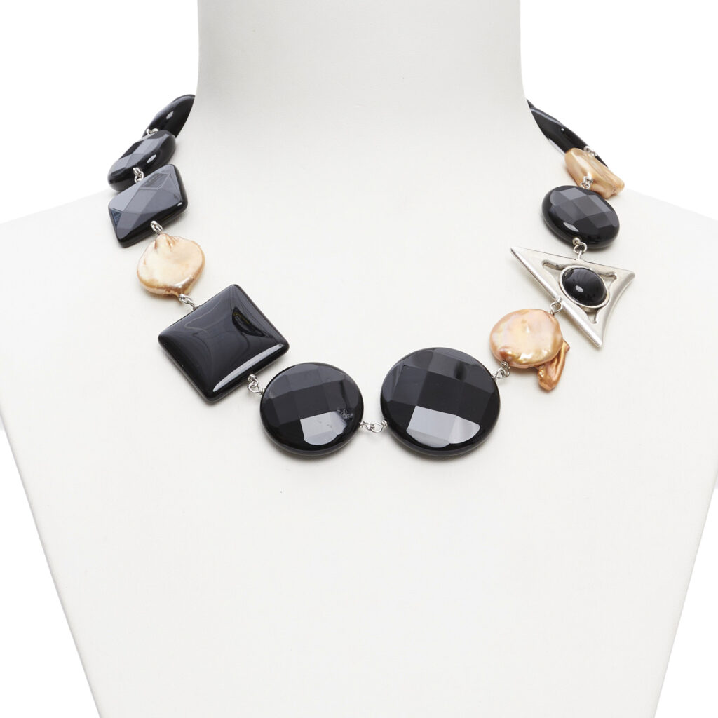 Collana in Agata Nera e Perle Piatte