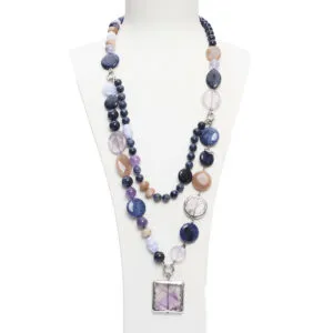Collier avec pendentif en pierre de lune, améthyste et dumortierite