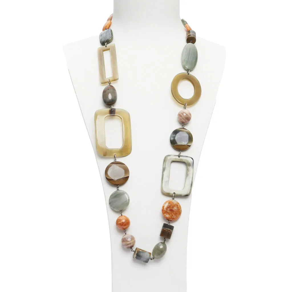 Ketting van salieagaat, schelp en fossiel hout