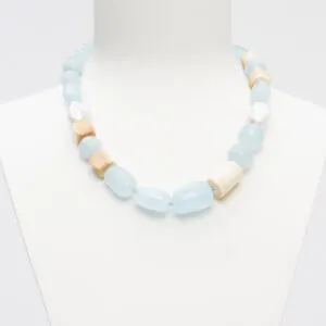 Collana corta in Perle, Acquamarina e Conchiglia
