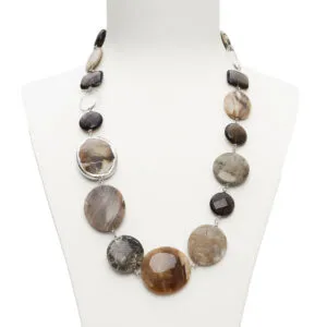 Collana rilegata in Argento, in legno fossile, Turitella e Quarzo Fumè