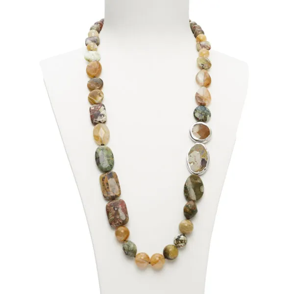 Collana in Riolite e Quarzo Ematoide, con Elementi scontornati
