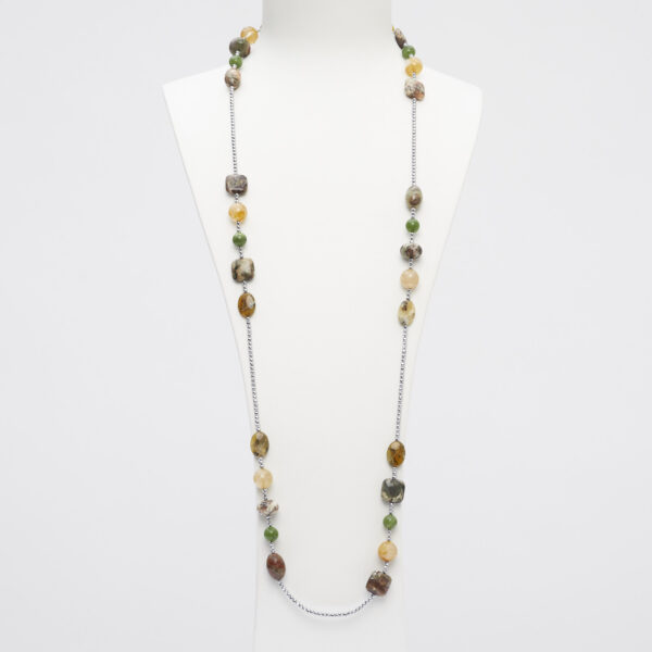 Collana lunga in Nefrite, Diaspri, Ematoide giallo ed Ematite