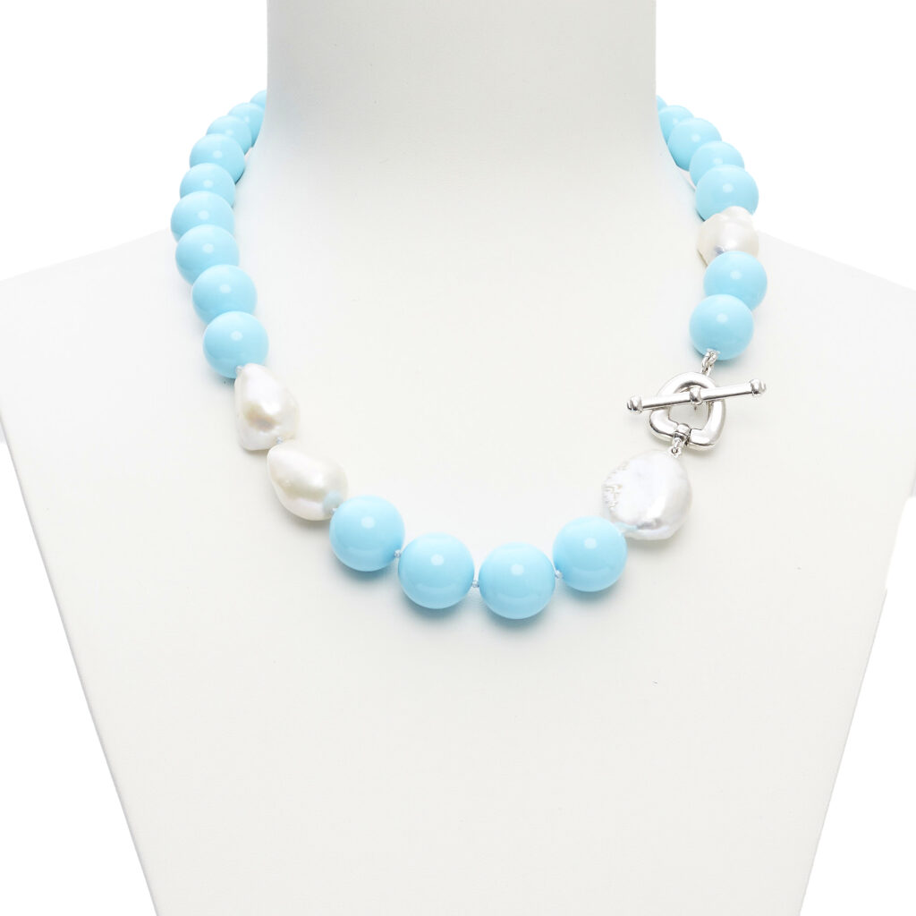 Ketting van turkooispasta en parels
