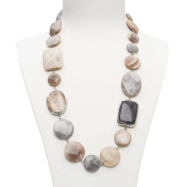 Collana media in Pietra di Luna e Quarzo Grigio, con scontornato