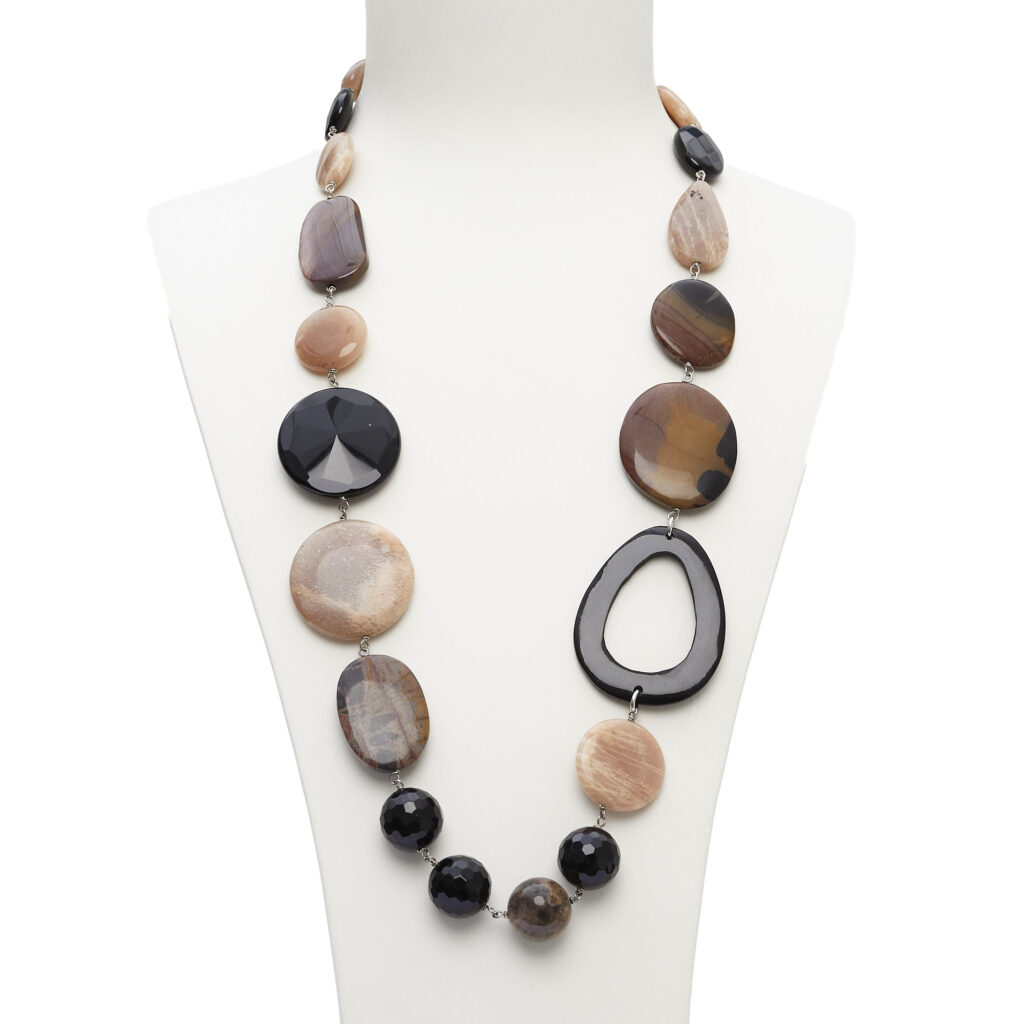 Collier en agate noire, jaspe Outback et pierre de lune, avec corne.