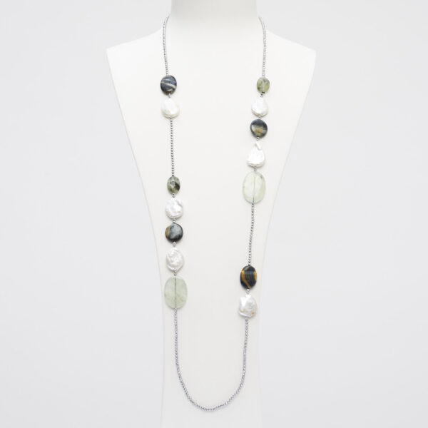 Collana lunga in Prehnite, Perle di fiume ed Occhio di Falco, con Ematite