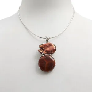 Ciondolo in Agata di Fuoco e Perle