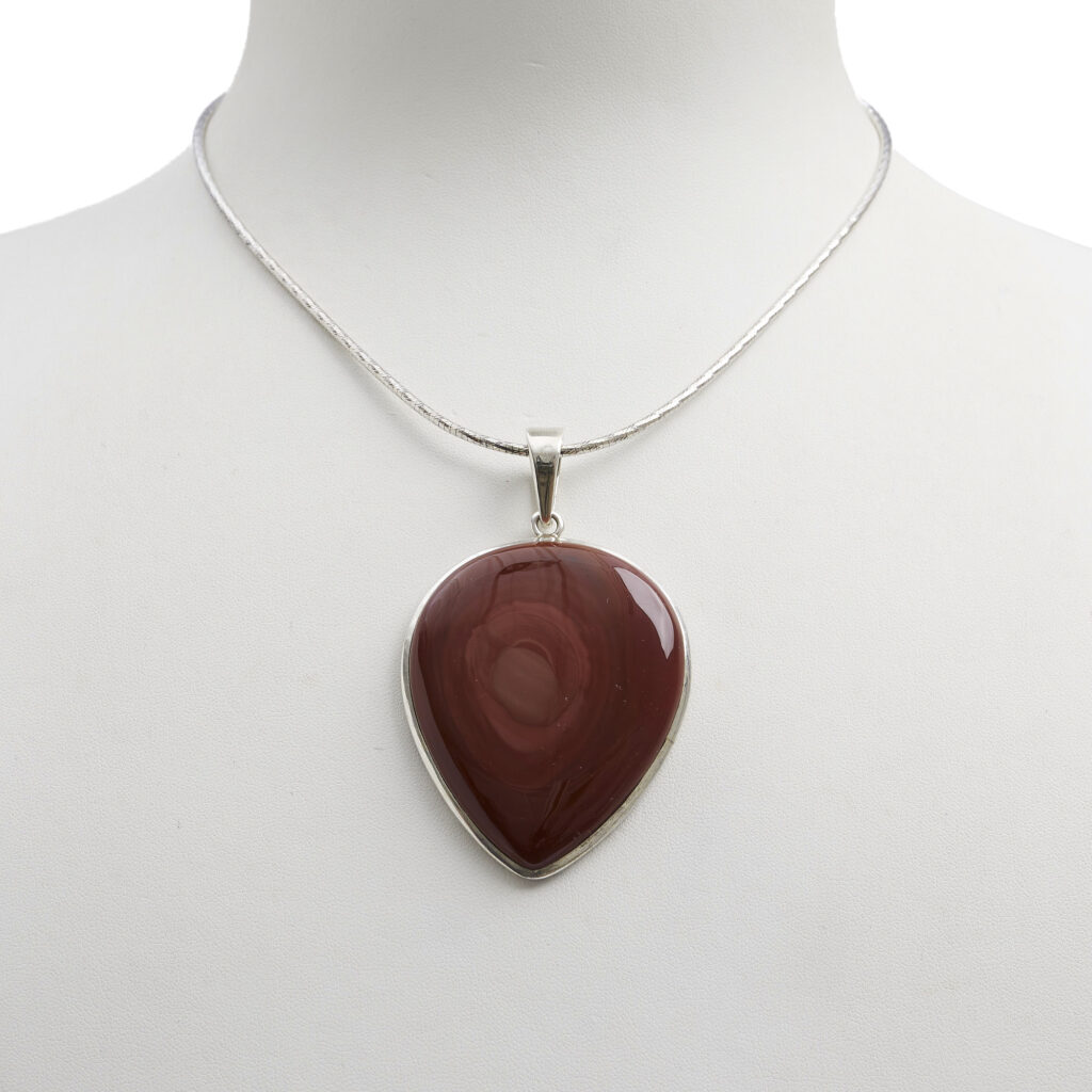 Ciondolo in Corniola a goccia grande, in Argento