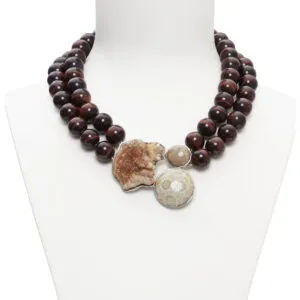 Collana corta a due fili in Occhio di Bue, con composizione centrale artigianale in Argento