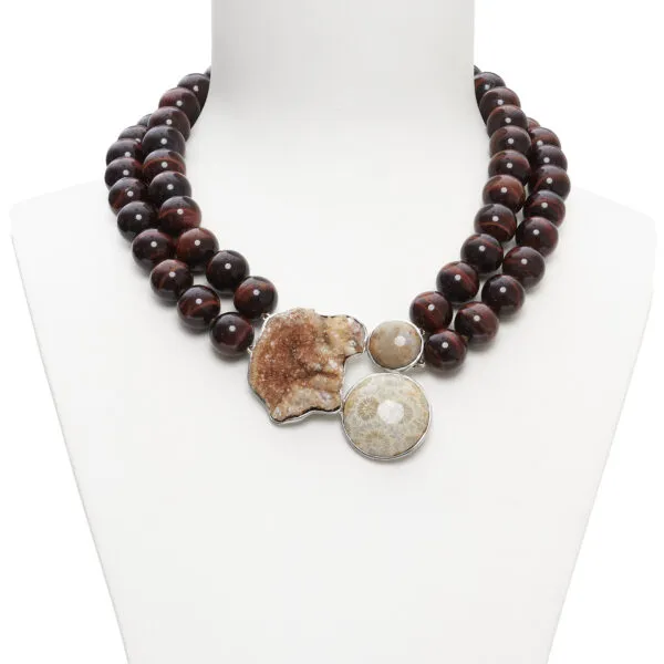 Collana corta a due fili in Occhio di Bue, con composizione centrale artigianale in Argento