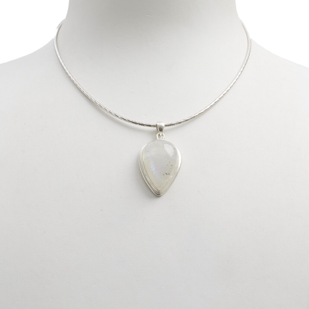 Witte Labradoriet Hanger met Zilver