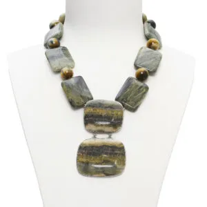 Collana corta in Agata Salvia rettangolare e Golden Eye, con centrale artigianale in Diaspro ed Argento