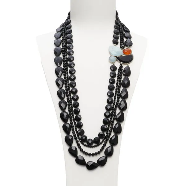Collana a quattro fili in Agata Nera, con composizione laterale artigianale in Argento