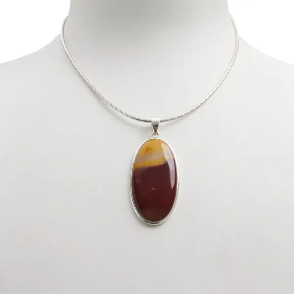 Ciondolo in Mokaite ovale con Argento