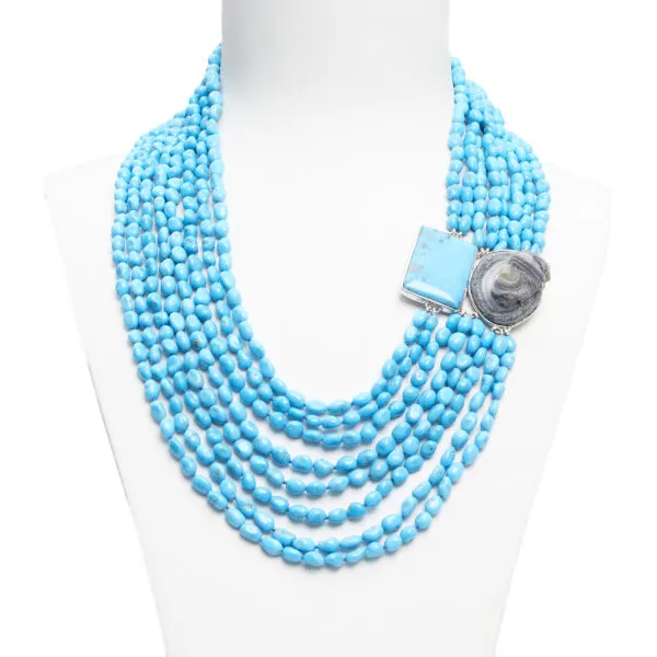 Collana ad otto fili in Turchese Americano, con composizione laterale artigianale in Argento