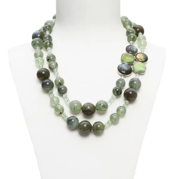 Collana corta a due fili in Prehnite e Labradorite, con laterale in argento
