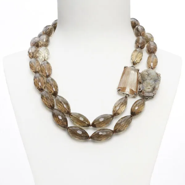 Collana a due fili in Quarzo Fumè, con composizione laterale artigianale in Argento