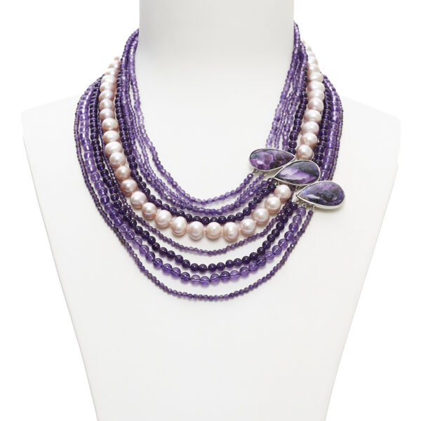 Collana multifilo in Ametista e Perle, con composizione laterale artigianale in Argento
