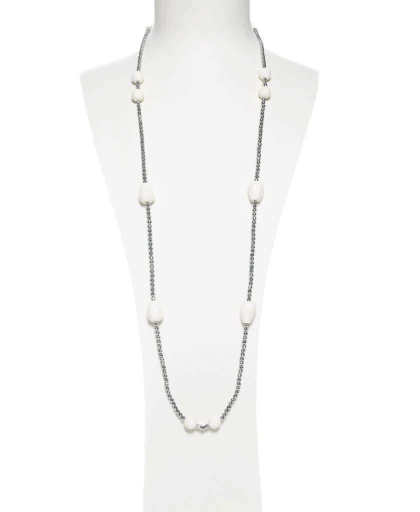 Collana lunga in Corallo Bianco ed Ematite rodiata