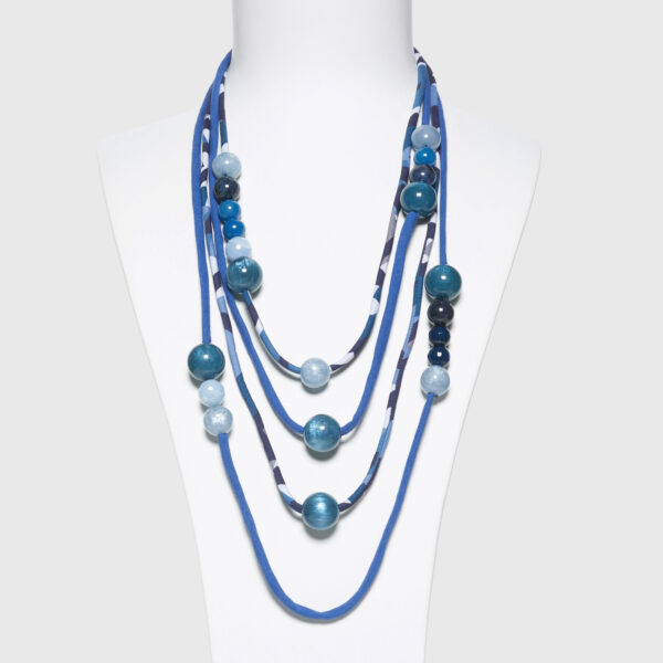 Collana in tessuto con Elementi in resina e Quarzo