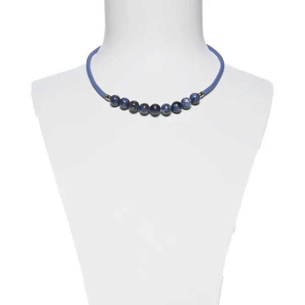 Collana in gomma e Sodalite