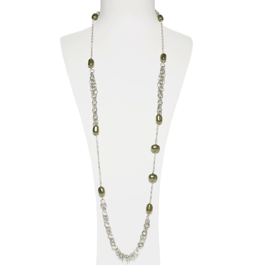 Collana con catena in metallo e Perle Shell