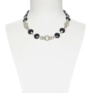 Collana corta con elementi in argento ed Agata Nera