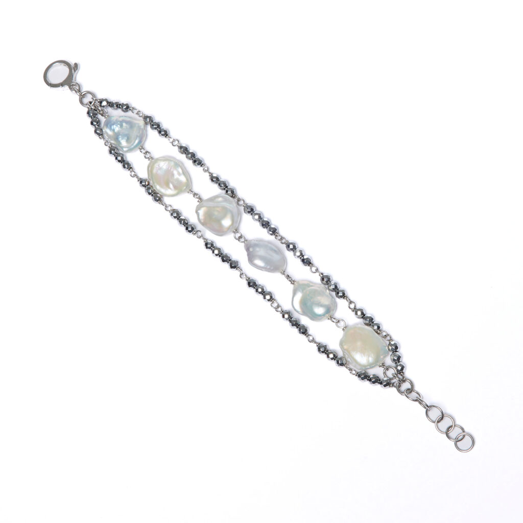 Bracciale infilato in Perle ed Ematite