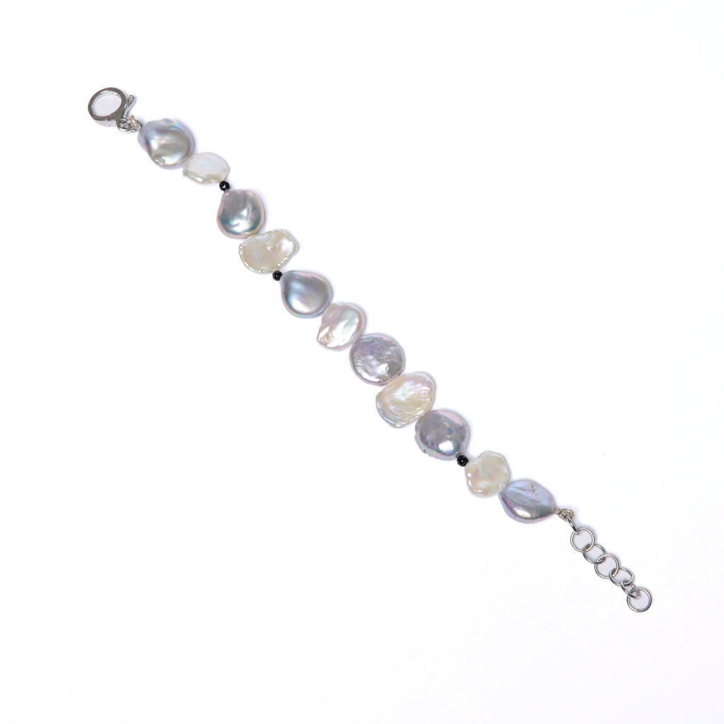 Bracciale infilato in Perle ed Agata Nera