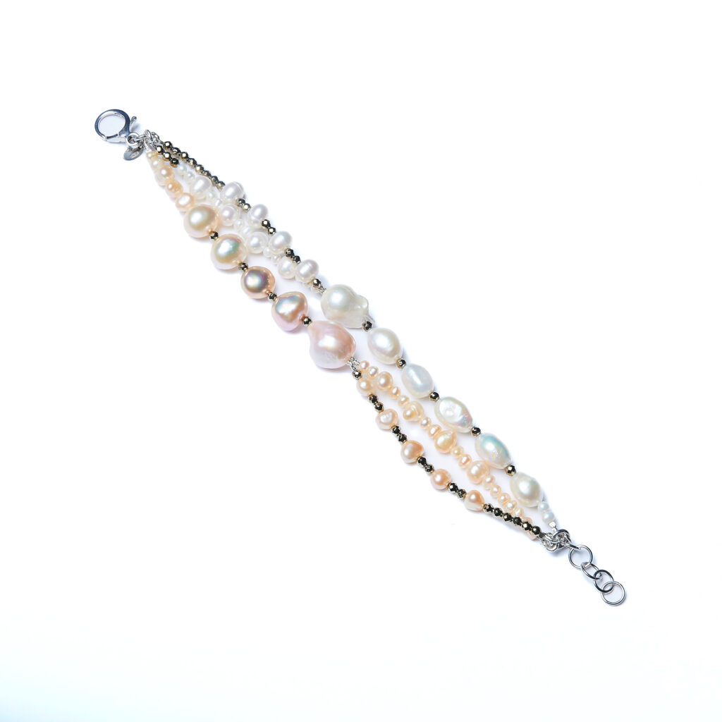Bracciale a tre fili in Ematite e Perle