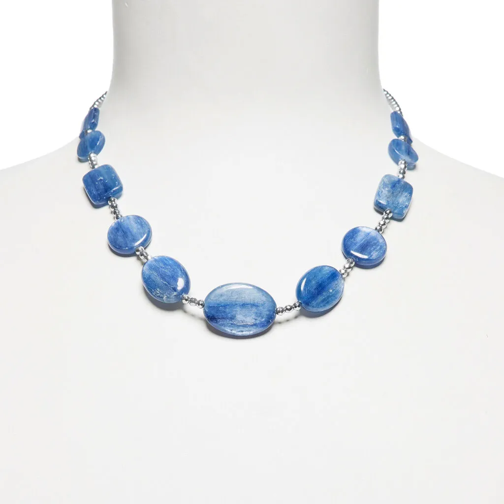 Collana in Cianite con Ematite rodiata