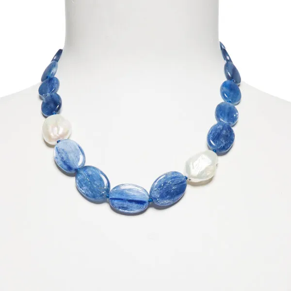 Collana Corta in Cianite e Perle