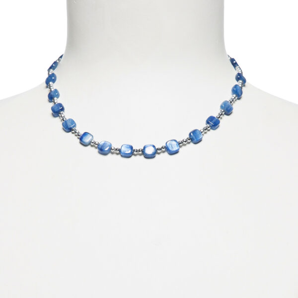 Collana in Cianite con Ematite rodiata