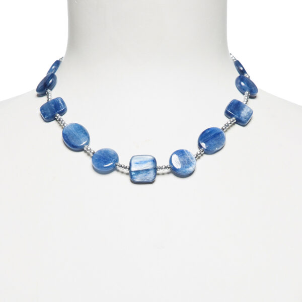 Collana in Cianite con Ematite rodiata