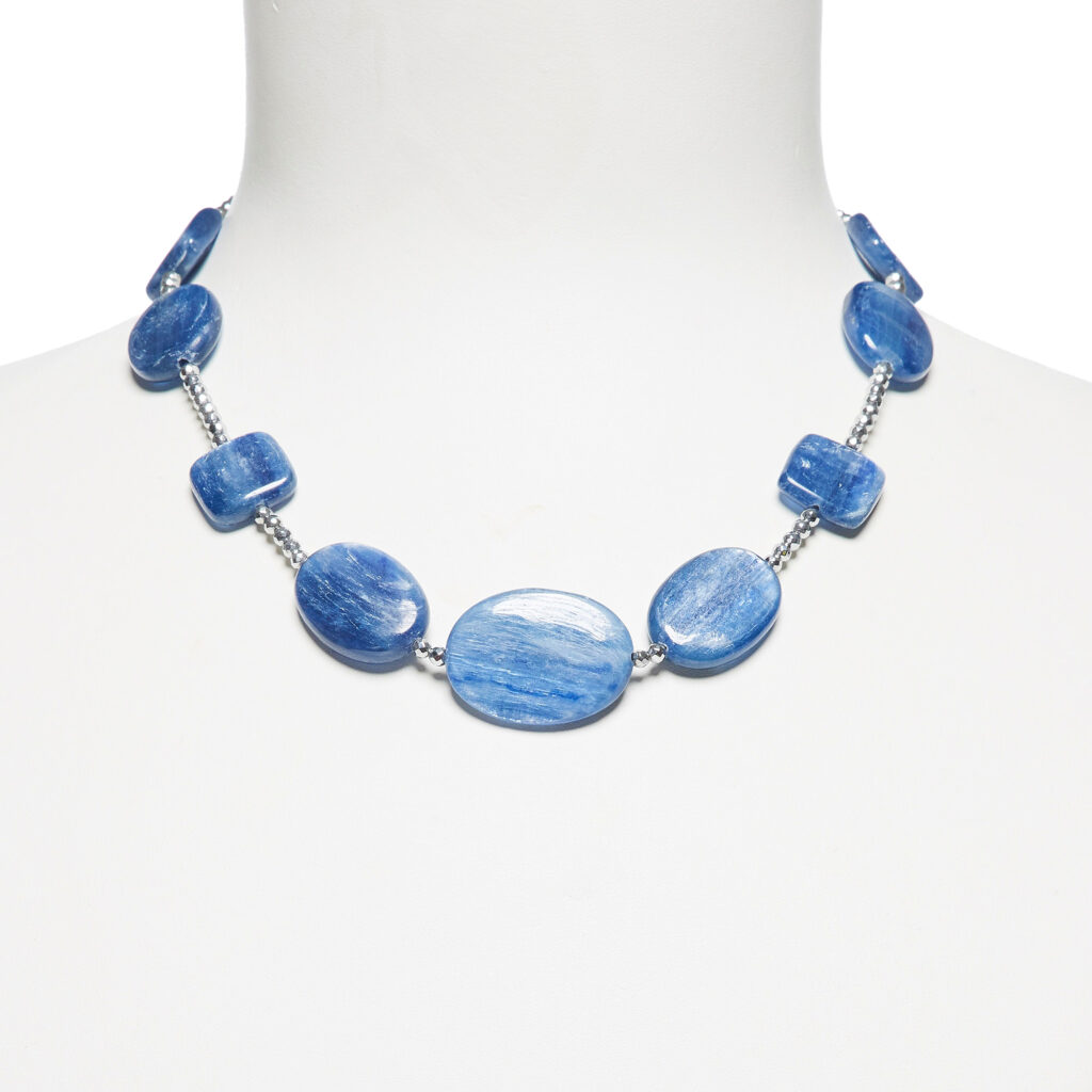 Collana corta in Cianite ed Ematite Rodiata