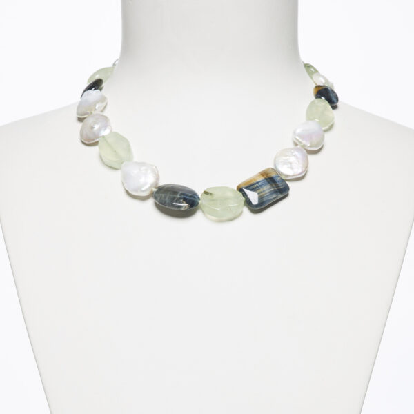 Collana in Prehnite, Occhio di Falco e Perle