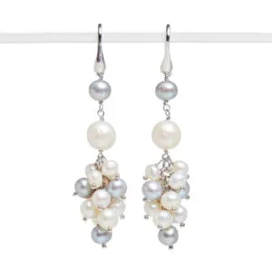 Orecchini in Perle bianche e grigie a grappolo