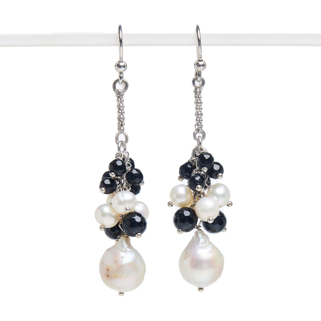 Orecchini in Agata Nera e Perle