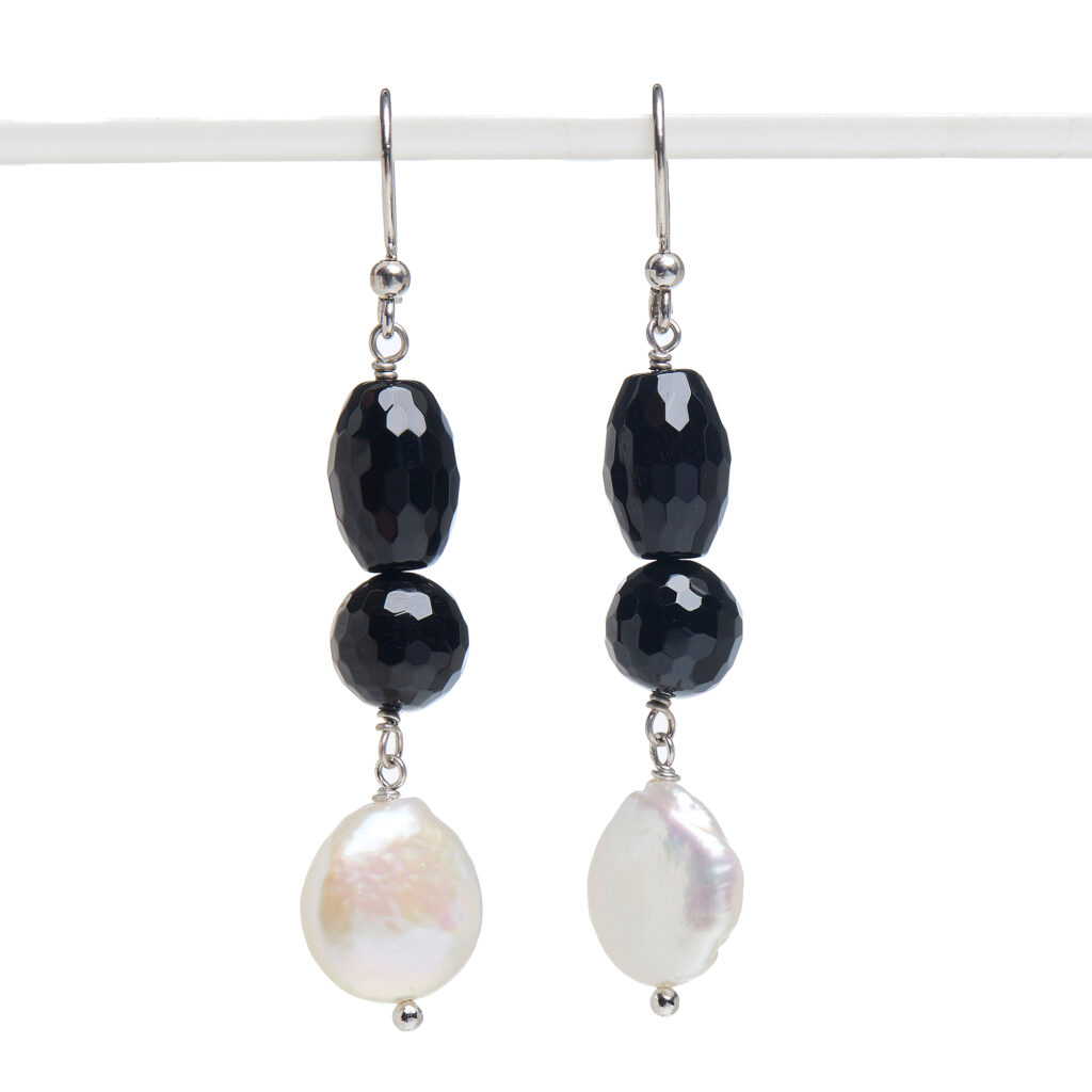 Orecchini in Agata Nera e Perle
