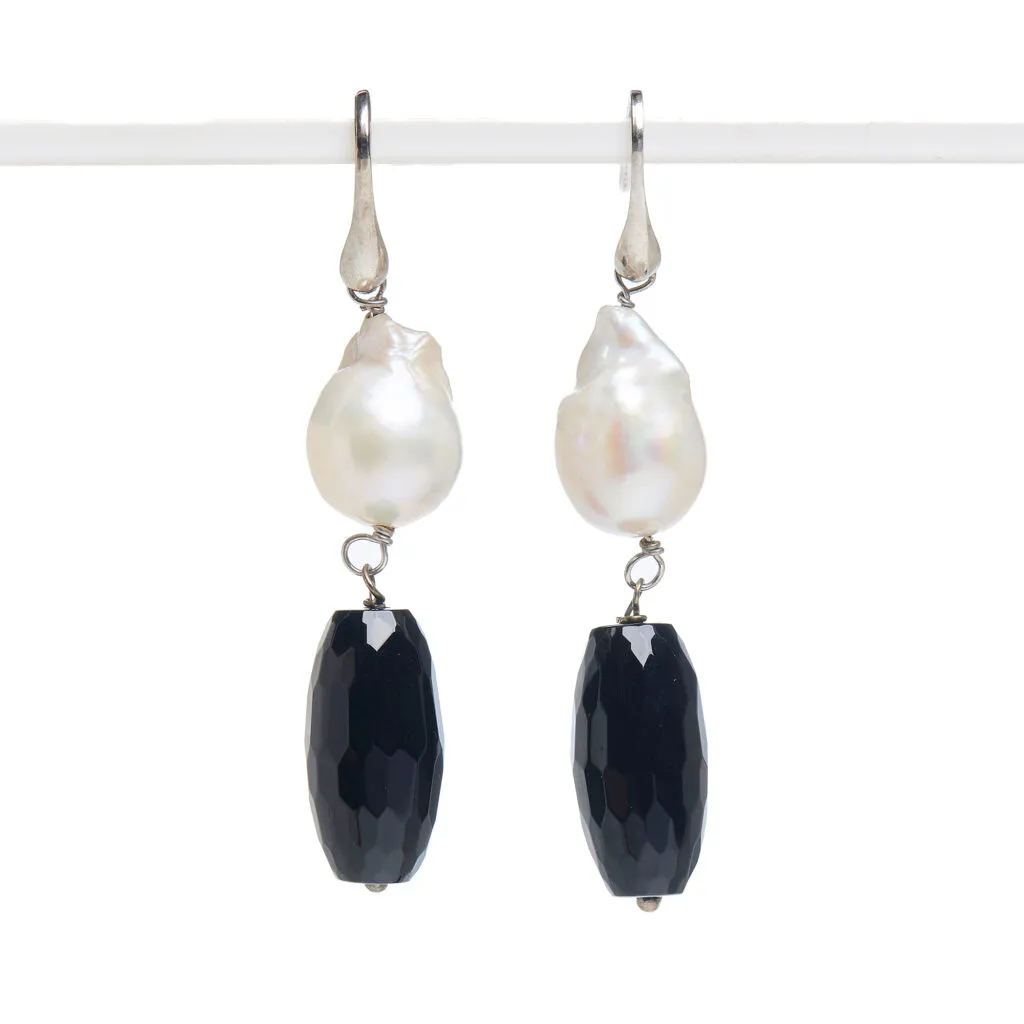 Orecchini in Agata Nera e Perle