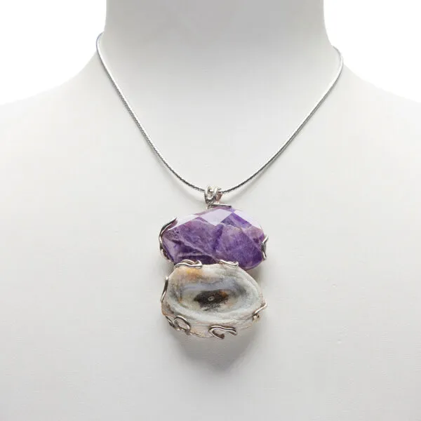 Ciondolo Composto in Ametista e Conchinas