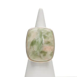 Bague en argent avec Apophyllite